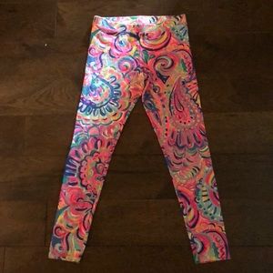 adorable lilly pulitzer leggings!!